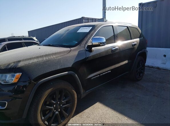 1C4RJEBG5HC793902 2017 JEEP GRAND CHEROKEE Черный Вид спереди