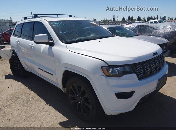 1C4RJFAG3JC367185 2018 JEEP GRAND CHEROKEE Белый Передняя правая четверть