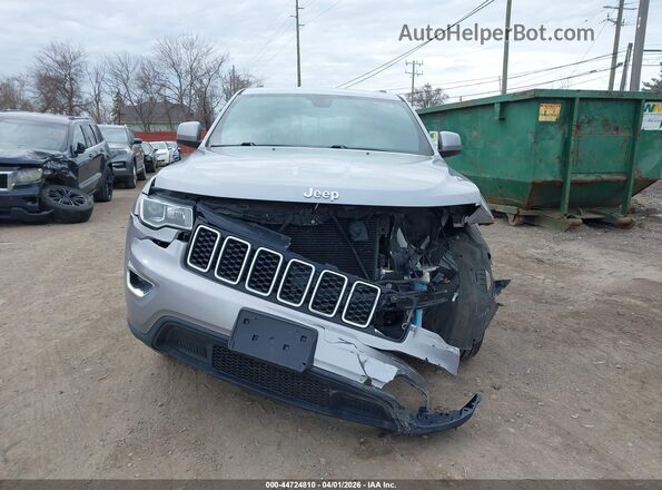 1C4RJFAG6JC240723 2018 JEEP GRAND CHEROKEE Silver Widok zestawu wskaźników