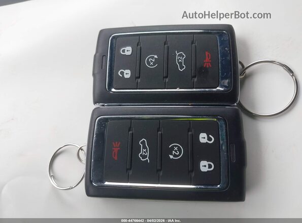 1C4RJHBG4SC303877 2025 JEEP GRAND CHEROKEE Белый Вид панели приборов