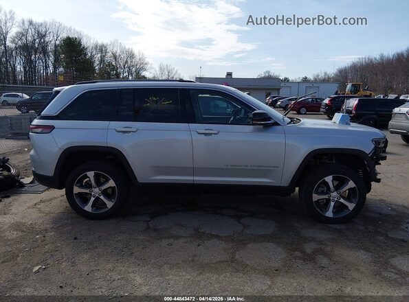 1C4RJYB66P8788038 2023 JEEP GRAND CHEROKEE 4XE Серебряный Панорамный вид салона 360°