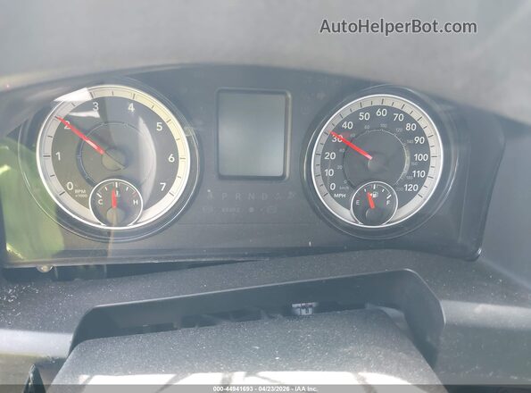 1C6RR6FG9JS280535 2018 RAM 1500 Blue Սալոնի 360 աստիճան տեսք