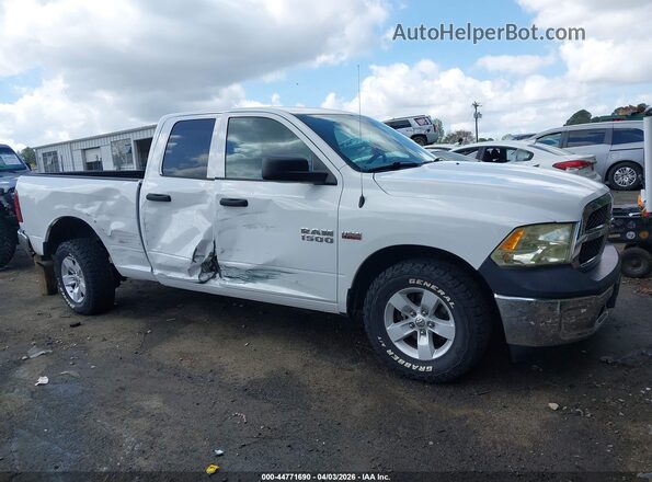 1C6RR6FT3JS290796 2018 RAM 1500 White Widok wnętrza z tyłu
