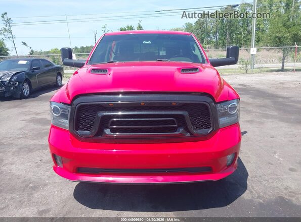 1C6RR6HT0JS101096 2018 RAM 1500 Red Սալոնի հետևի տեսք