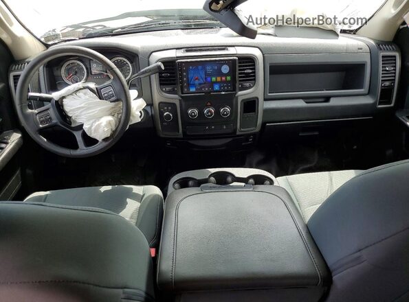 1C6RR7FT2GS178649 2016 RAM 1500 Белый Вид панели приборов