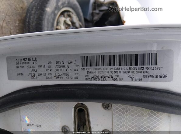 1C6RR7FT2HS743936 2017 RAM 1500 Белый Вид подкапотного пространства