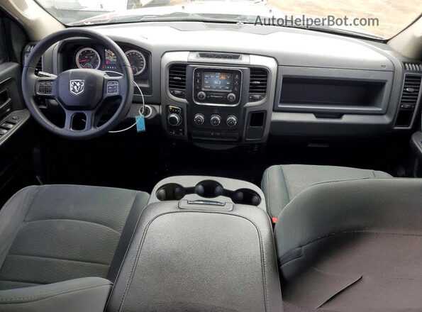 1C6RR7FT8JS184804 2018 RAM 1500 Red Dashboard view