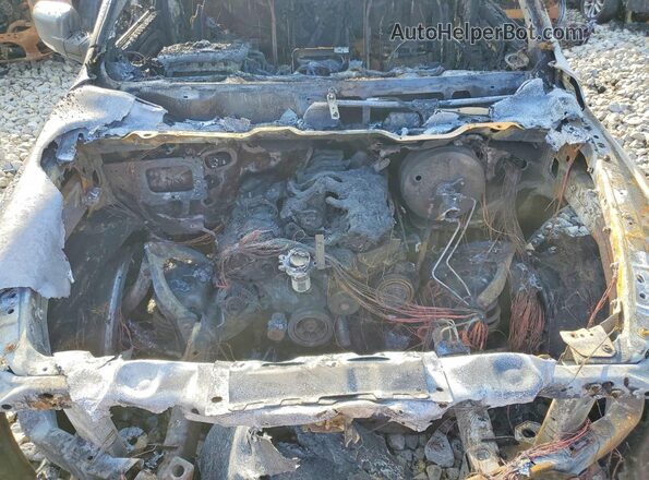 1C6RR7GG5JS168884 2018 RAM 1500 Silver Вид задньої частини салону