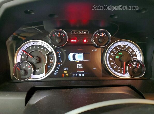 1C6RR7GG5LS159976 2020 RAM 1500 Черный Вид щитка приборов