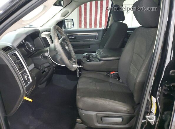 1C6RR7GG5LS159976 2020 RAM 1500 Черный Вид салона спереди
