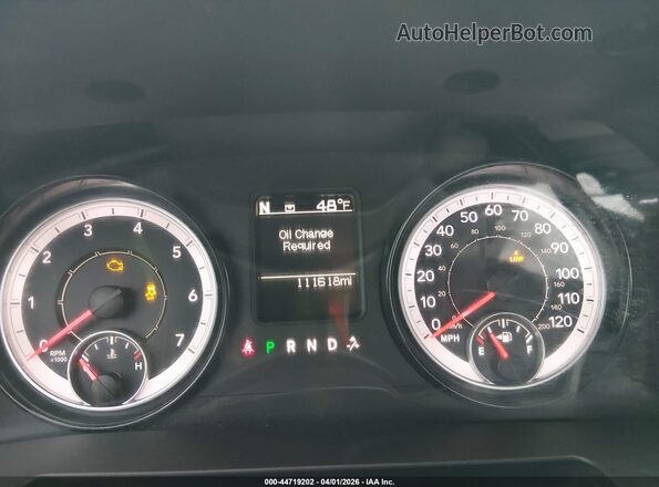 1C6RR7KT1JS265620 2018 RAM 1500 Dark Blue Вид задних сидений