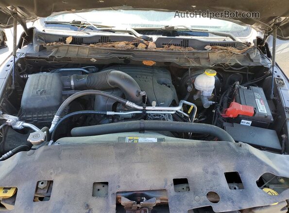 1C6RR7KT3JS329821 2018 RAM 1500 Gray Rear interior view