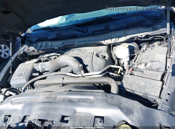 1C6RR7LT3JS255444 2018 RAM 1500 Серый Вид сзади
