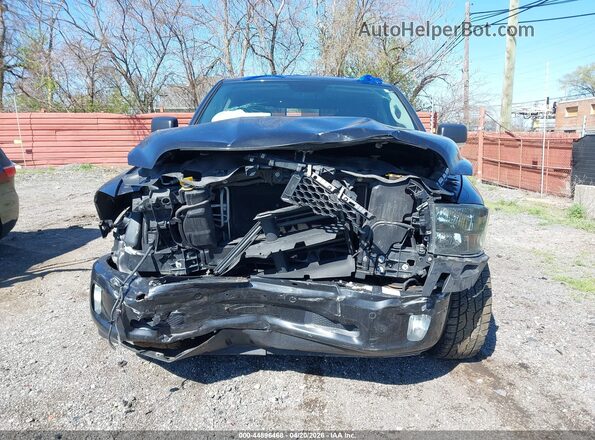 1C6RR7LT3JS255444 2018 RAM 1500 Серый Вид спереди
