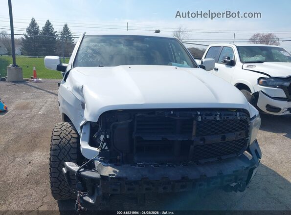 1C6RR7MT8JS291094 2018 RAM 1500 White Вид щитка приладів