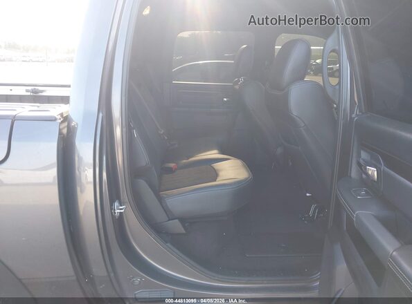 1C6RR7YT2JS154937 2018 RAM 1500 Серый Вид наклейки с VIN-кодом