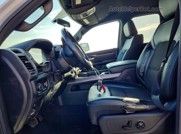 1C6SRFET1LN230357 2020 RAM 1500 White Front interior view