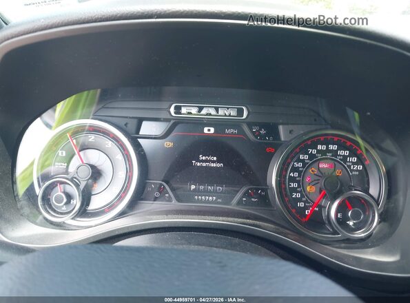 1C6SRFFT0LN239842 2020 RAM 1500 Серебряный Вид задних сидений