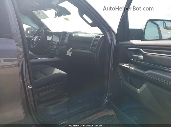 1C6SRFMP2SN704433 2025 RAM 1500 Black Vista interior delantera