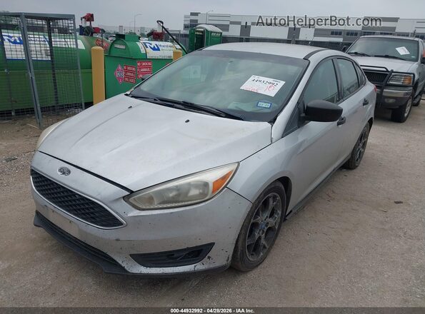 1FADP3E20GL306882 2016 FORD FOCUS Серебряный Передняя левая четверть