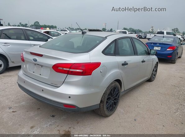 1FADP3E20GL306882 2016 FORD FOCUS Серебряный Задняя правая четверть
