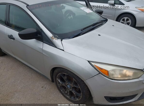 1FADP3E20GL306882 2016 FORD FOCUS Серебряный Вид спереди
