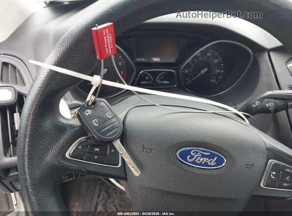 1FADP3E20GL306882 2016 FORD FOCUS Серебряный Вид панели приборов