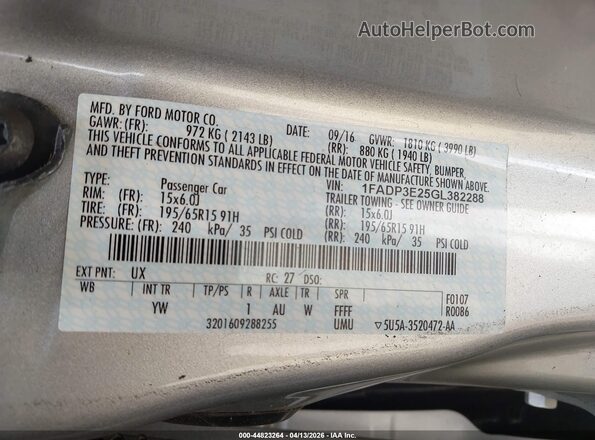 1FADP3E25GL382288 2016 FORD FOCUS Silver ძრავის განყოფილების ხედი