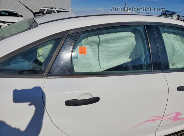 1FADP3E28GL399442 2016 FORD FOCUS White Vista de los asientos traseros