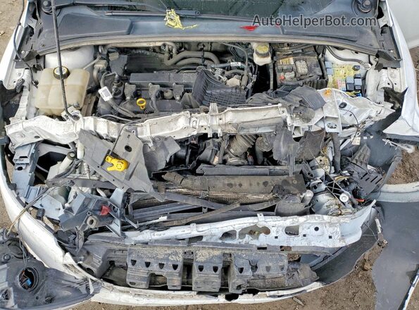 1FADP3F23JL206071 2018 FORD FOCUS Белый Вид задней части салона