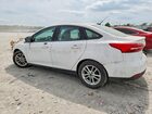 2016 Ford Focus Se Белый vin: 1FADP3F24GL290474