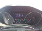 2017 Ford Focus Se Красный vin: 1FADP3F24HL256505