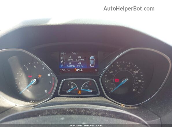 1FADP3F24HL256505 2017 FORD FOCUS Красный Вид задних сидений