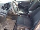 2018 Ford Focus Se Серебряный vin: 1FADP3F26JL233930