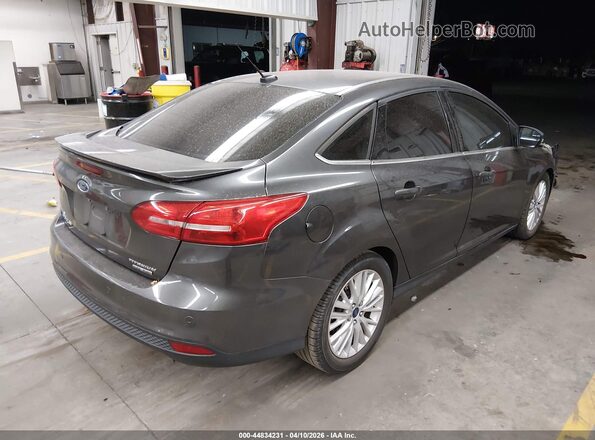 1FADP3J22GL218132 2016 FORD FOCUS Gray Tył prawy