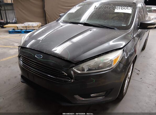 1FADP3J22GL218132 2016 FORD FOCUS Gray Widok z przodu
