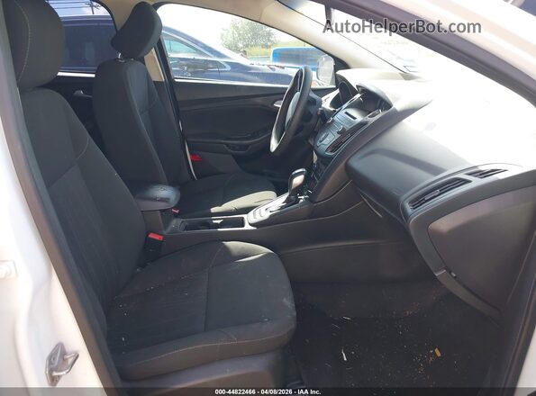 1FADP3K23GL205310 2016 FORD FOCUS White Vista interior delantera
