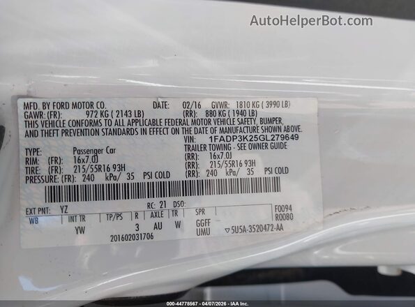 1FADP3K25GL279649 2016 FORD FOCUS White ძრავის განყოფილების ხედი