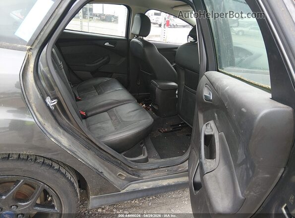 1FADP3K25GL332902 2016 FORD FOCUS Gray VIN კოდის სტიკერის ხედი