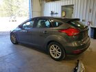 2018 Ford Focus Se Gray vin: 1FADP3K28JL213751