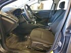 2018 Ford Focus Se Gray vin: 1FADP3K28JL213751