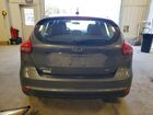 2018 Ford Focus Se Gray vin: 1FADP3K28JL213751