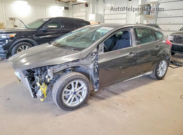 1FADP3K28JL305068 2018 FORD FOCUS Серый Передняя левая четверть