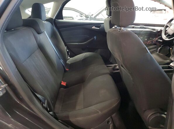 1FADP3K28JL305068 2018 FORD FOCUS Серый Вид задней части салона