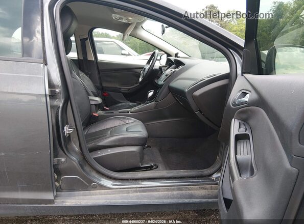 1FADP3K29GL406676 2016 FORD FOCUS Gray Widok wnętrza z przodu