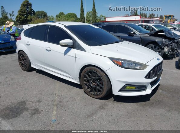 1FADP3L90JL213531 2018 FORD FOCUS ST Белый Передняя правая четверть