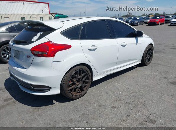 1FADP3L90JL213531 2018 FORD FOCUS ST Белый Задняя правая четверть