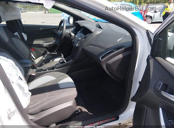 1FADP3L92JL307667 2018 FORD FOCUS ST White წინა სალონის ხედი