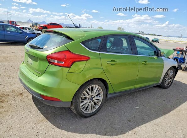 1FADP3N23JL323716 2018 FORD FOCUS Зеленый Задняя правая четверть