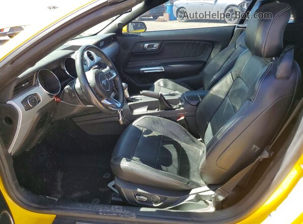 1FATP8UH2G5293152 2016 FORD MUSTANG Желтый Вид салона спереди